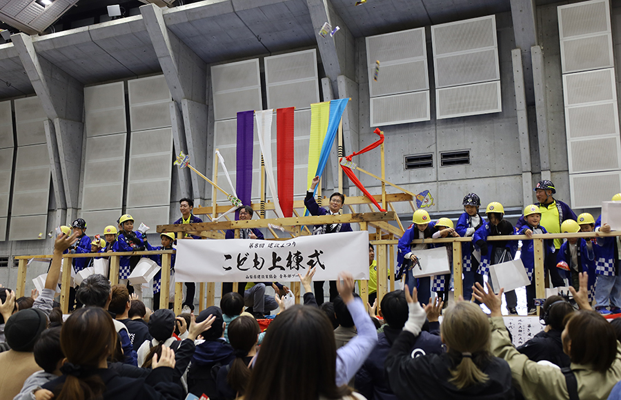 【山梨県】職人技や最新技術を体験　まつりに４千人が来場　山梨県建設業協会な