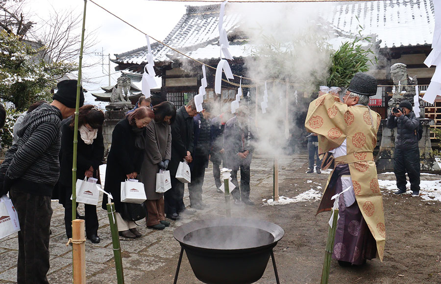 【山梨県】​一年の無事祈る湯立祭　笛吹・美和神社
